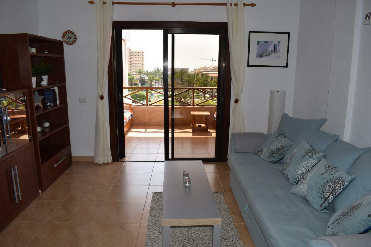 شقة Sunny Summerland Los Cristianos, Ap With City And Ocean View لوس كريستيانوس المظهر الخارجي الصورة