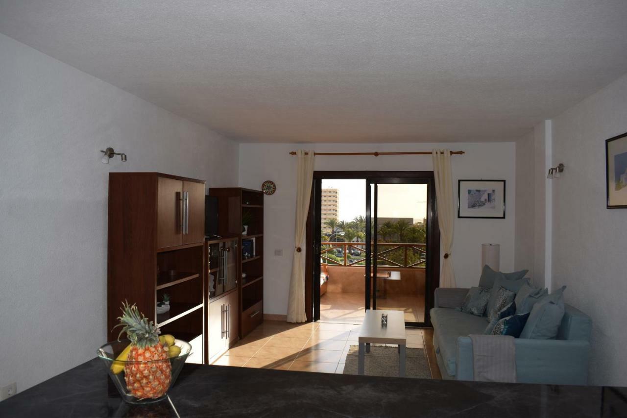 شقة Sunny Summerland Los Cristianos, Ap With City And Ocean View لوس كريستيانوس المظهر الخارجي الصورة