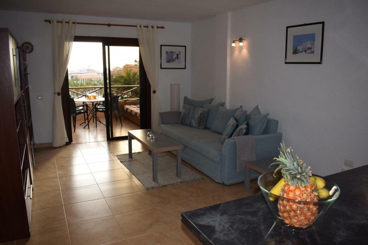 شقة Sunny Summerland Los Cristianos, Ap With City And Ocean View لوس كريستيانوس المظهر الخارجي الصورة